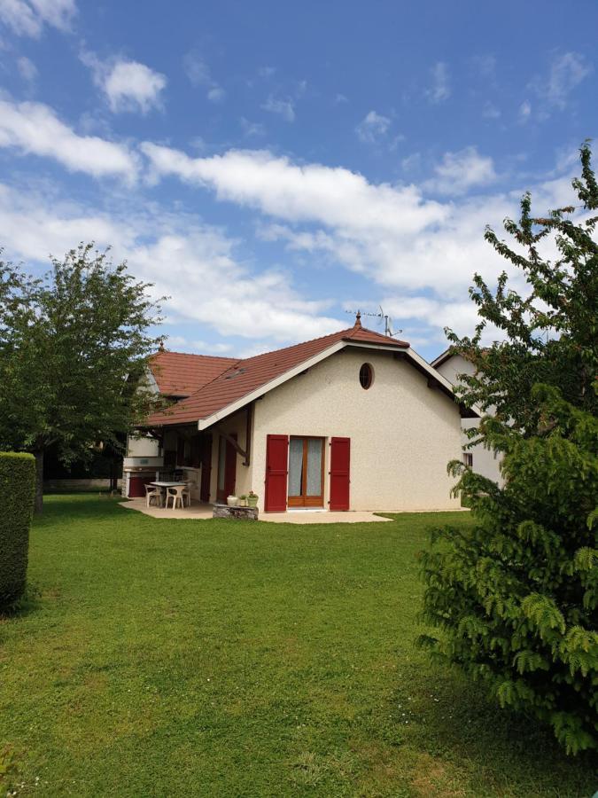 Au Gres Du Vent Lägenhet Ruy-Montceau Exteriör bild