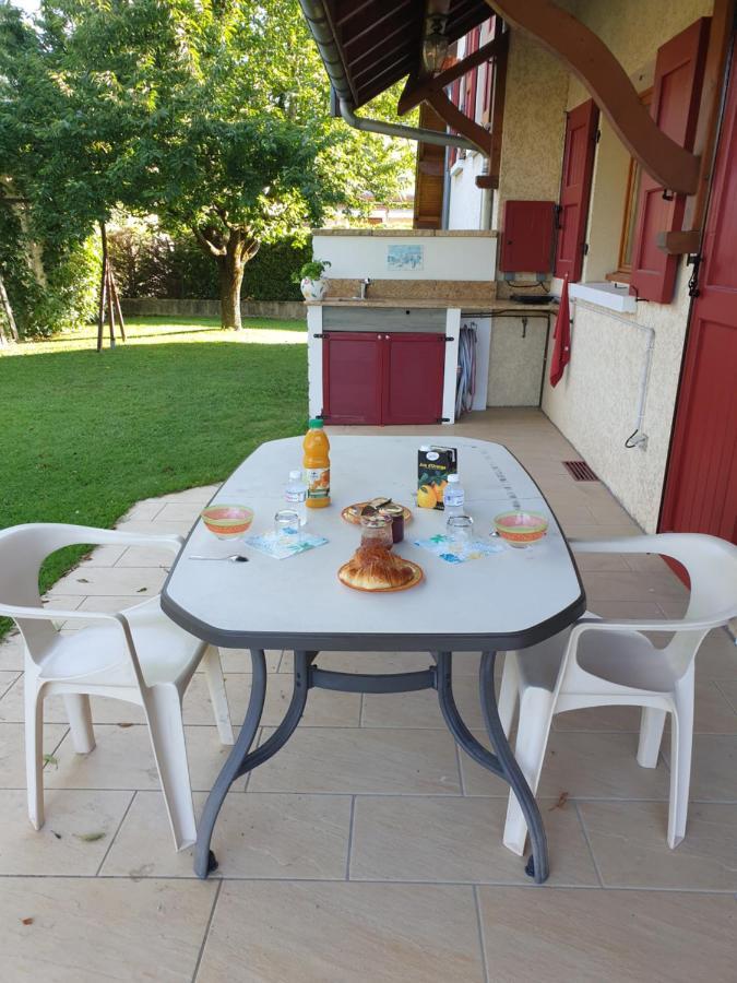 Au Gres Du Vent Lägenhet Ruy-Montceau Exteriör bild